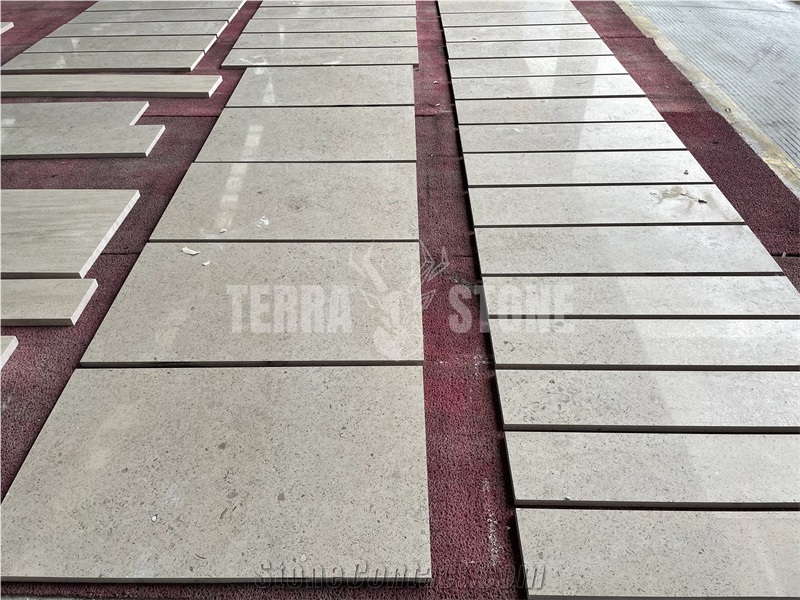 Portugal Beige Limestone Exterior Wall Cladding Tile