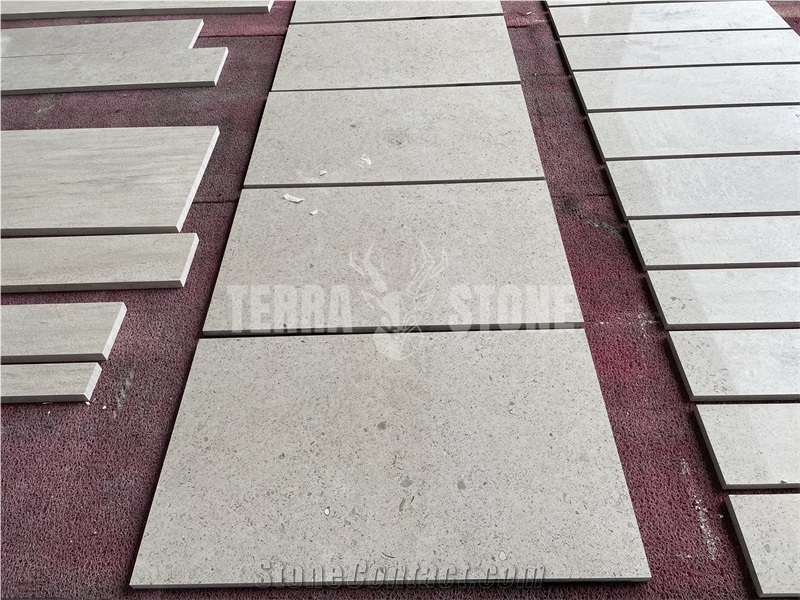 Portugal Beige Limestone Exterior Wall Cladding Tile