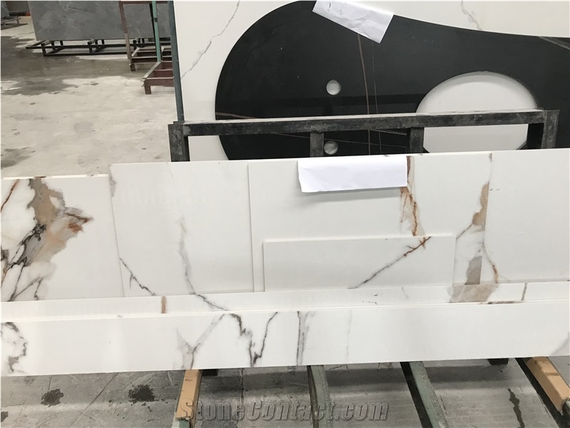 Calacatta Gold Sintered Stone Reception TOP