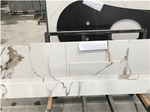 Calacatta Gold Sintered Stone Reception TOP
