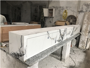Calacatta Gold Sintered Stone Reception TOP