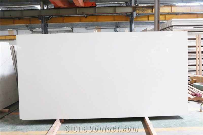 Super White Quartz Kitchen Countertop