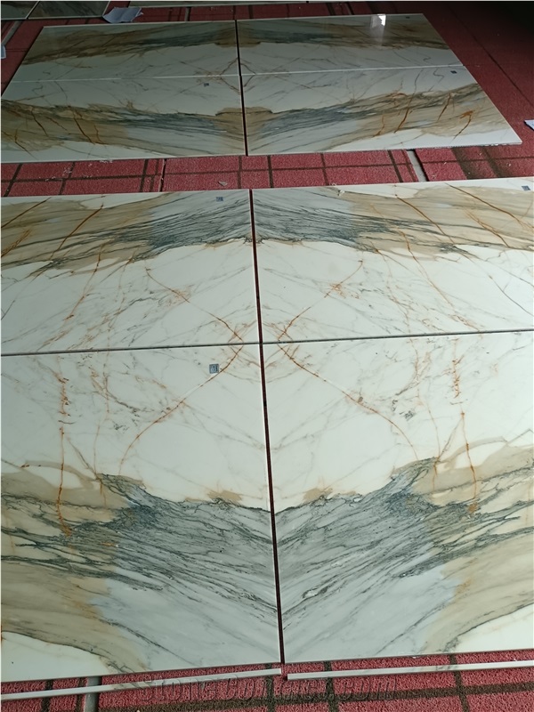 Luxury Bookmatch Mirror Calacatta Gold Marble Wall Cladding
