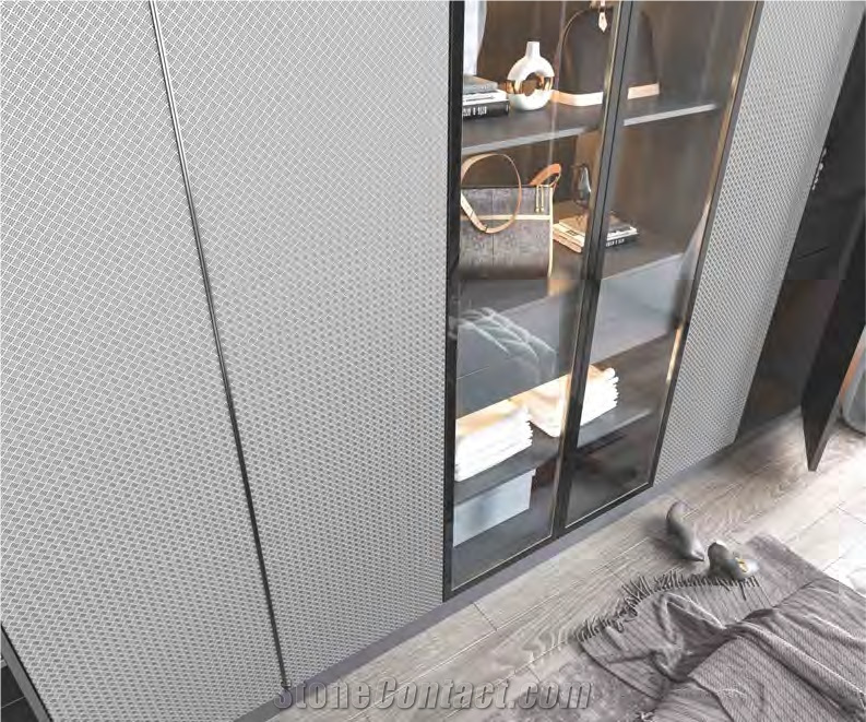 BUGATTI SINTERED STONE PANEL LOCKER ROOM DECOR