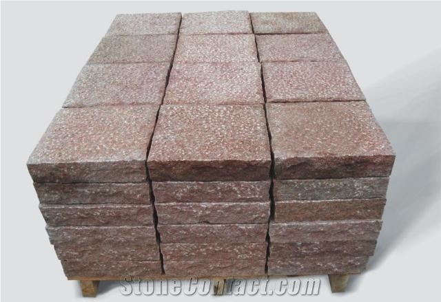 Red Granite Garden Pillar, Palisade