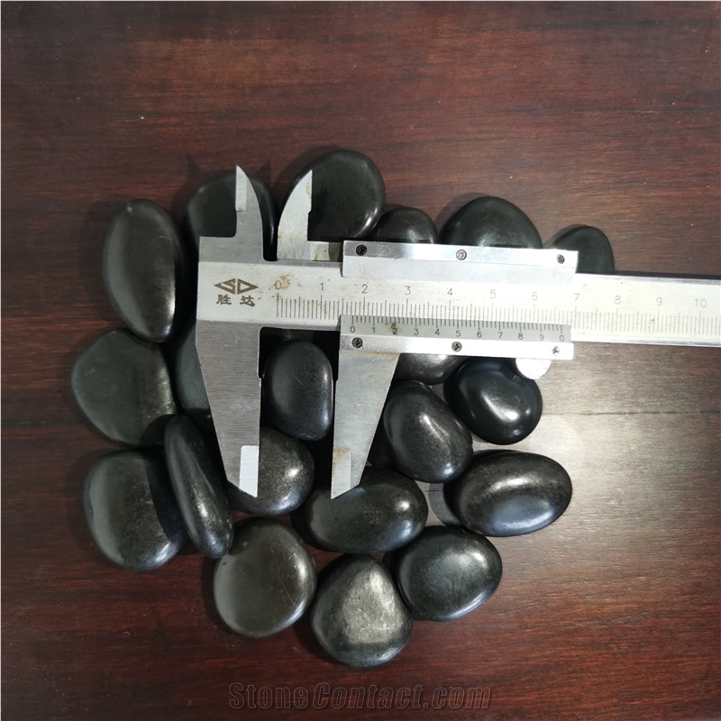 High Polished Natural Black River Pebble 1-2Cm Garden