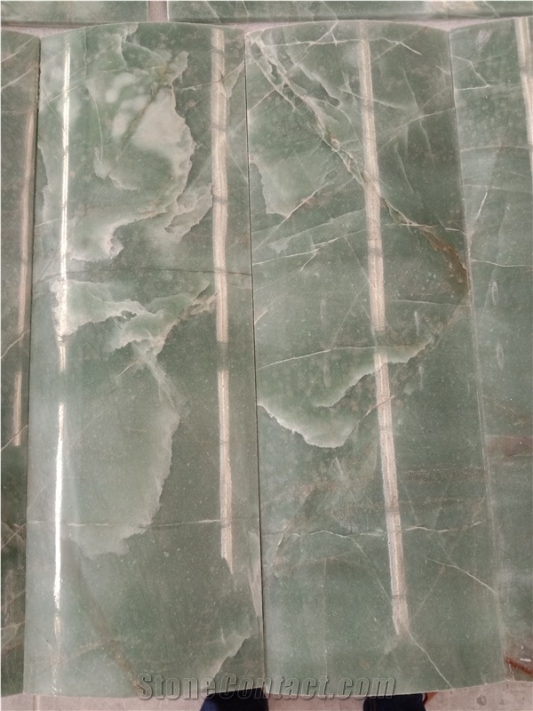 Chinese Ornament Green And White Vein Green Quartzite Tile