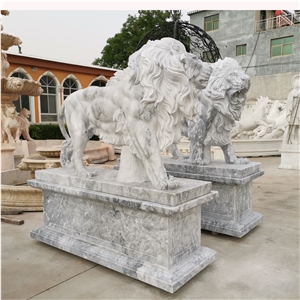 White Marble Carving Lions Sculpture With Square Bases