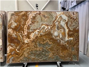 Esmeralda Onyx Slabs