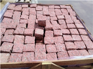 GRANITE RED CUBIC 9X9x9cm Cobble Stone