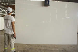 Super White Quartz Slabs