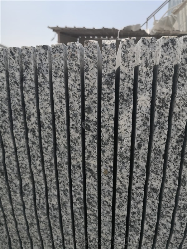 New Halayeb Granite Tiles & Slabs