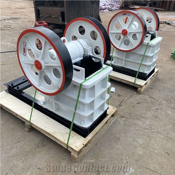 Diesel Engine Jaw Crusher