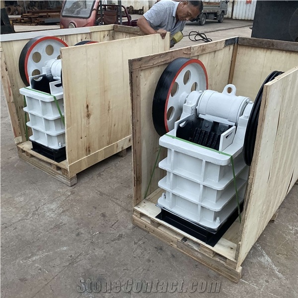 Diesel Engine Jaw Crusher
