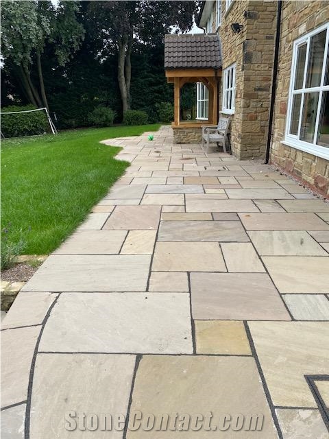 Sagebrush -Raj Green Sandstone Paving (Project Pack)