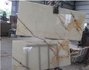 Natural Golden Vein White Onyx Slab For Decoration