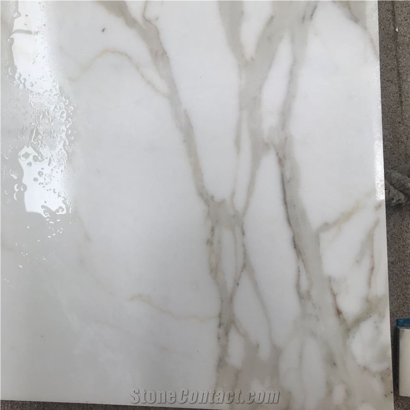 Polished Calacatta Marble Honeycomb Backed Panels Backgroup