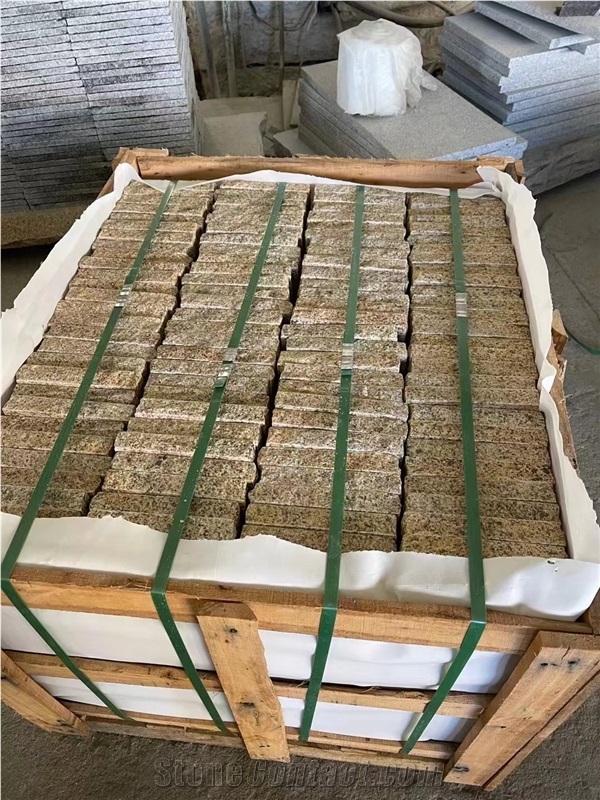 China Hot Beige Granite Cobble Stone  Split Cubes Pavement