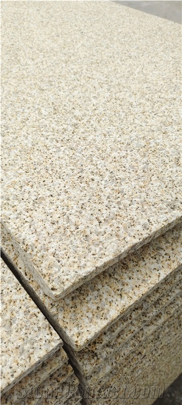 Good China Beige Rusty Granite G682 Bush Hammered