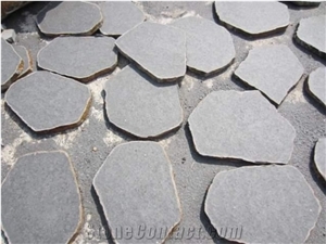 Indian Black Basalt Flagstone Random Size Pavers