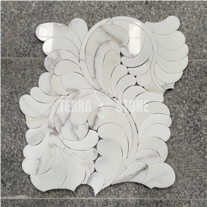 Calacatta Gold Marble Flower Pattern Water Jet Mosaic Tile
