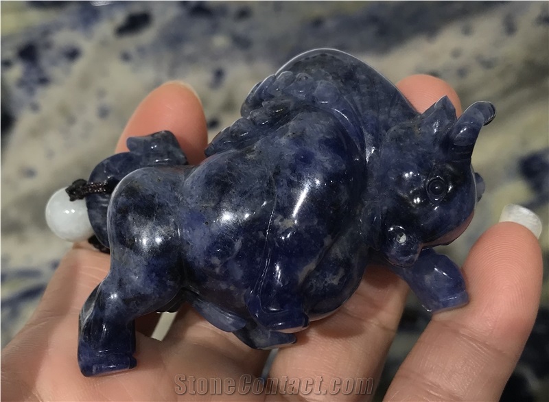 Very Bullish The Bull Goes Towards The Heavens Stone Gifts