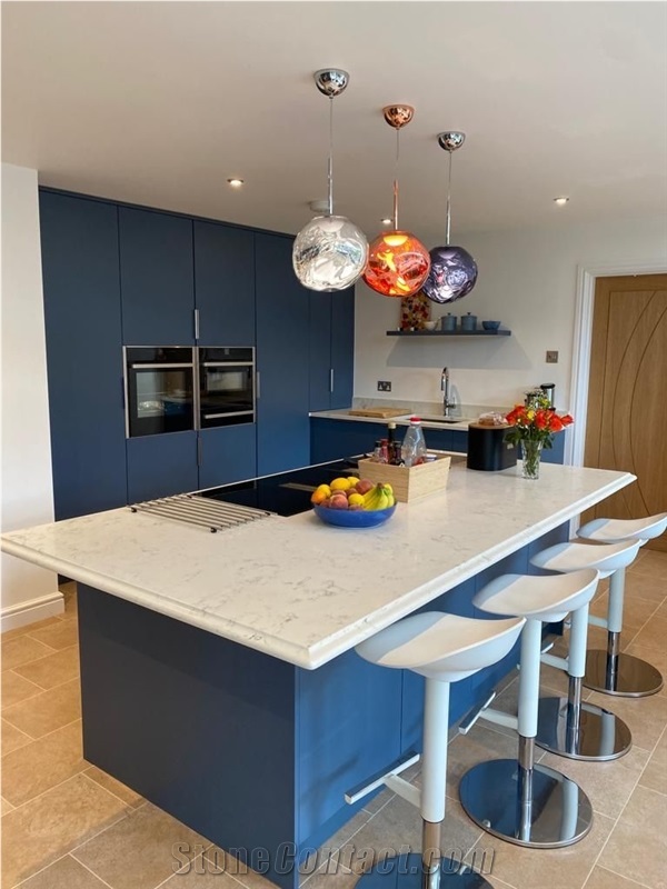 Calacatta Quartz Kitchen Desk Top