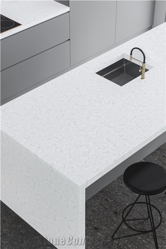Custom Design Calacatta Gold Quartz Kitchen Countertops