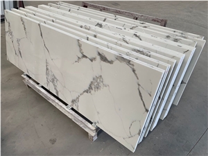 Custom Design Calacatta Gold Quartz Kitchen Countertops