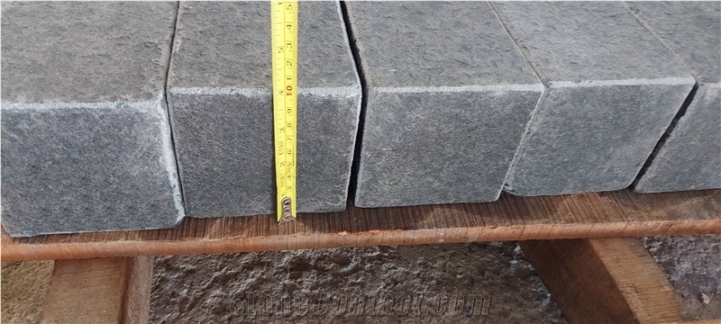 BLACK BASALT CS 60X10X10 FLAME 5 FACES Garden Kerbstone
