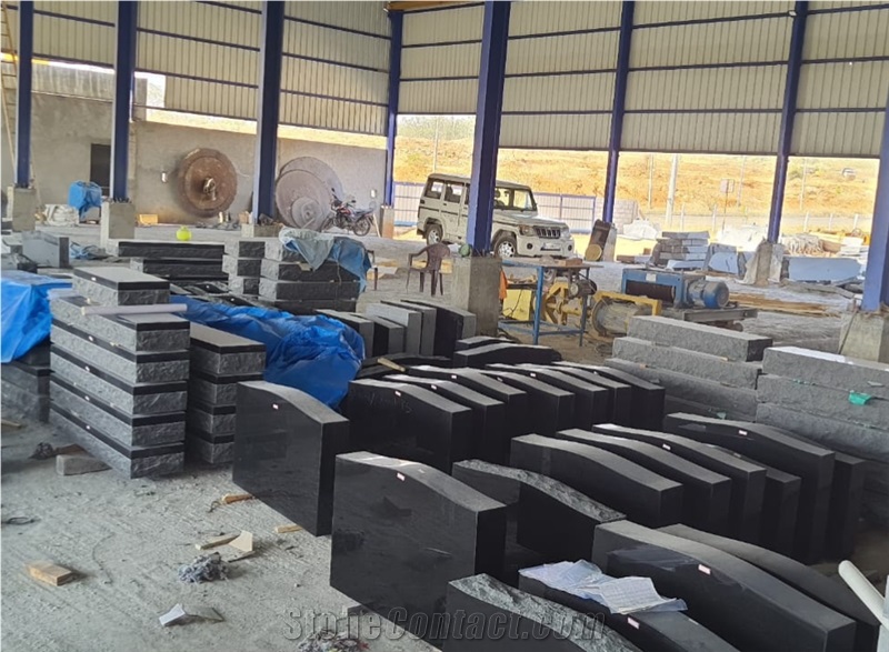 Chamrajnagar Black Granite Monuments, Tombstones