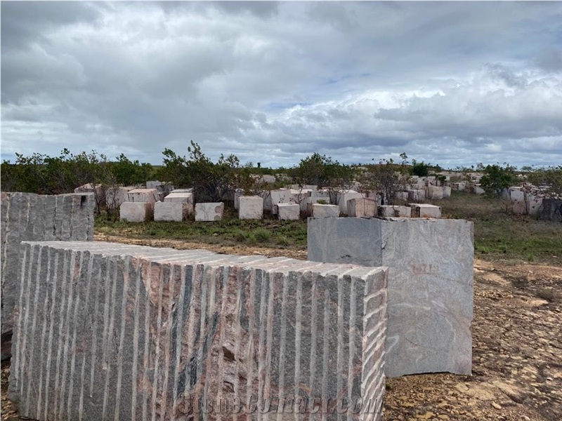 Red Altamira Granite Blocks- Rojo Altamira Granite
