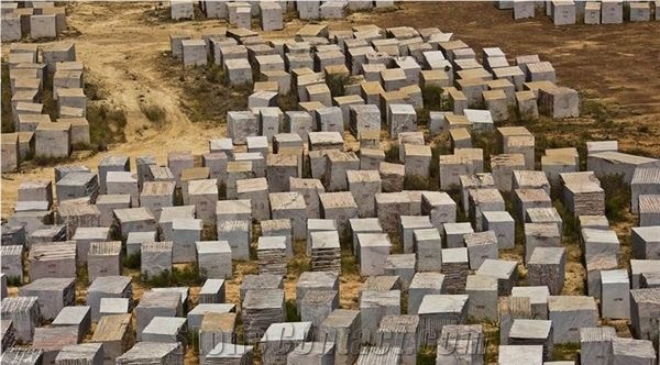 Salmon Tropical Granite Blocks