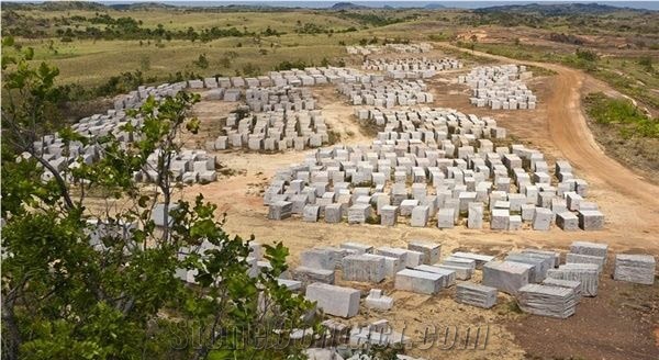Salmon Tropical Granite Blocks
