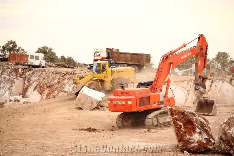 Amasya Regal Spoty Beige Marble Quarry