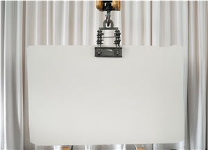 Lymra Limestone Slabs - Cremo Bello Slabs Lymra Limestone Slabs - Cremo Bello Slabs
