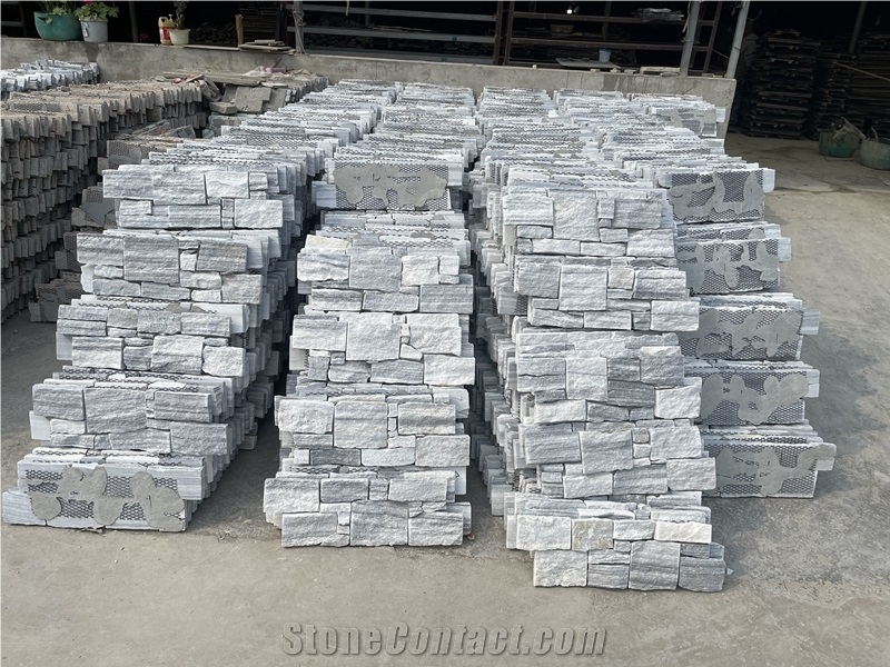 Cloudy Grey Quartzite Stacked Stone Veneer