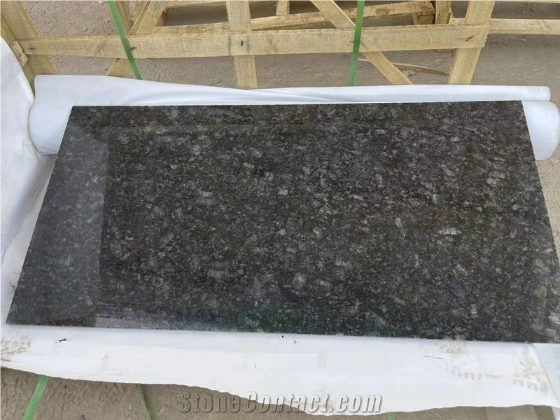 Polished Butterfly Green Granite Tiles