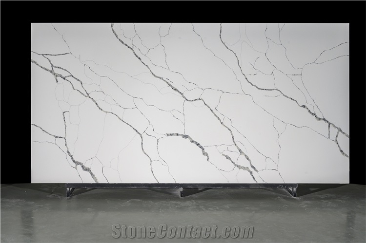 New White Calacatta Quartz Stone Slab