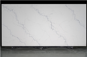 New White Calacatta Quartz Stone Slab With Liner Veins