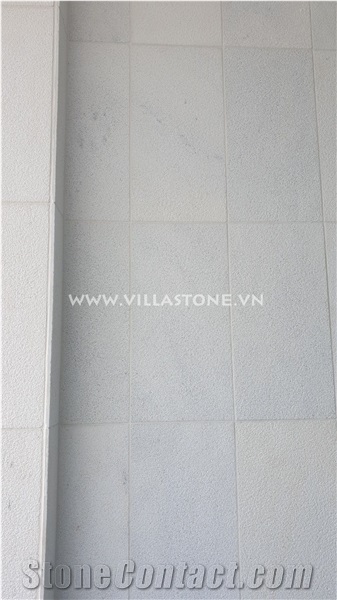 Light Crystallized Bluestone Bush-Hammered For Wall, Floor