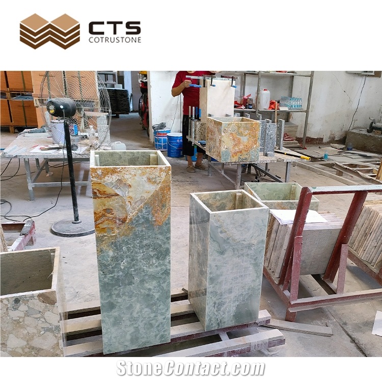 Onyx Plinth Show Table Wholesale Good Quality Indoor Decor