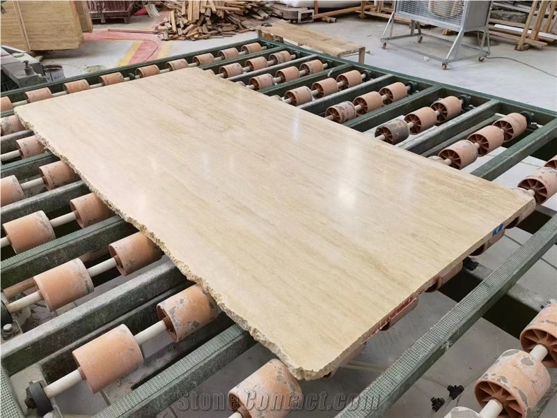 Roman Beige  Hole Travetine Slabs Vein Cut