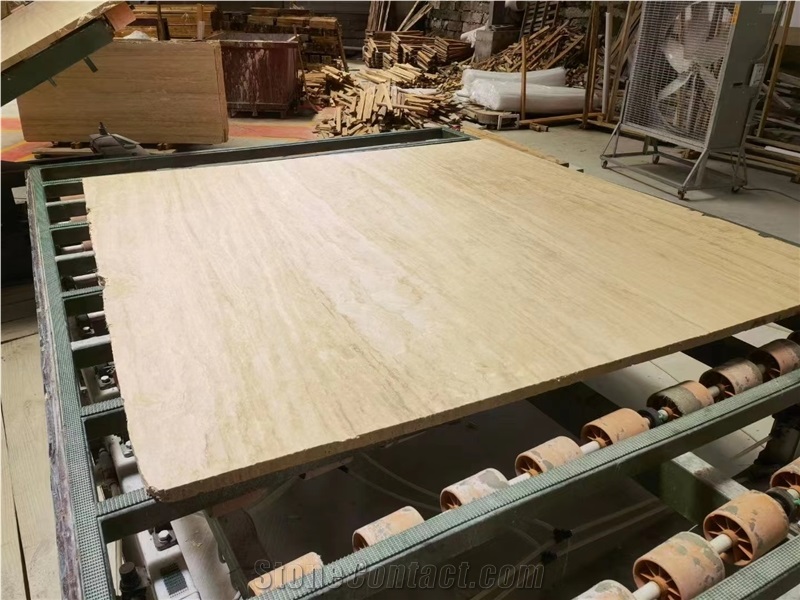 Roman Beige  Hole Travetine Slabs Vein Cut