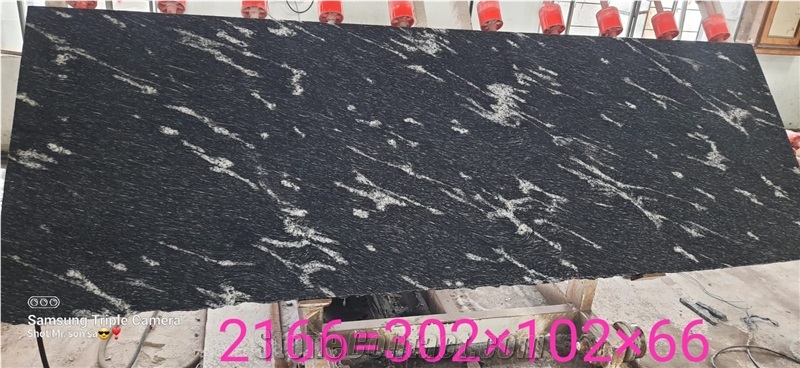 Fish Black Granite Slabs