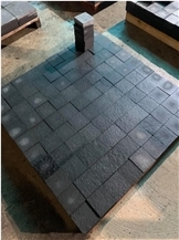Flamed Cut Sawn Black Basalt Cobble Stone 200 X 100 X 100 Mm