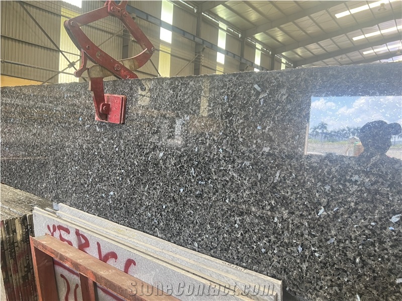 Labrador Silver Pearl Granite Top Polished
