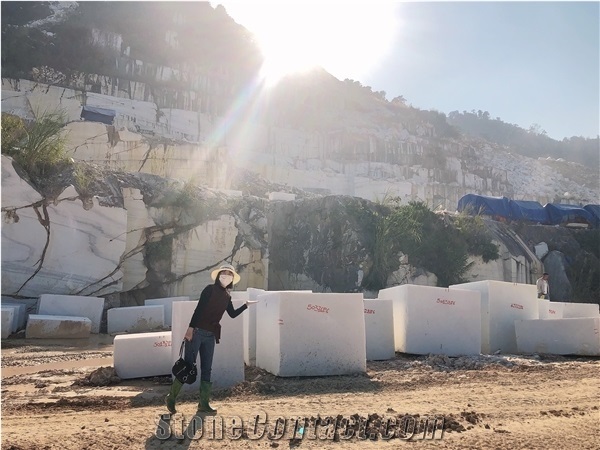 White Marble Blocks From Own Company - Hot Discount