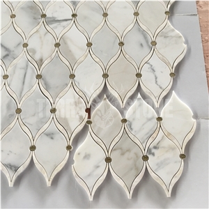 Waterjet Mosaic Calacatta Gold Marble With Pearl Shell
