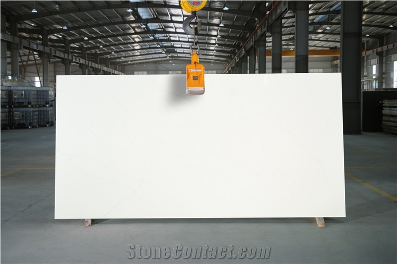 Calacatta Montage Quartz Slab